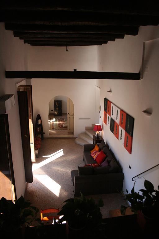 Apartment 25 Naples Bilik gambar