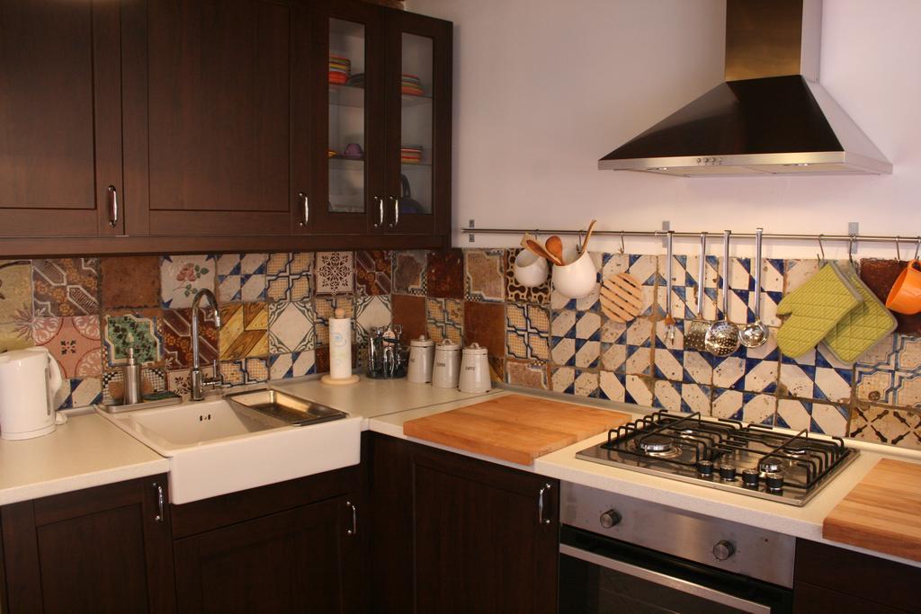 Apartment 25 Naples Bilik gambar